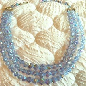 STUNNING aurora borealis vintage costume necklace.